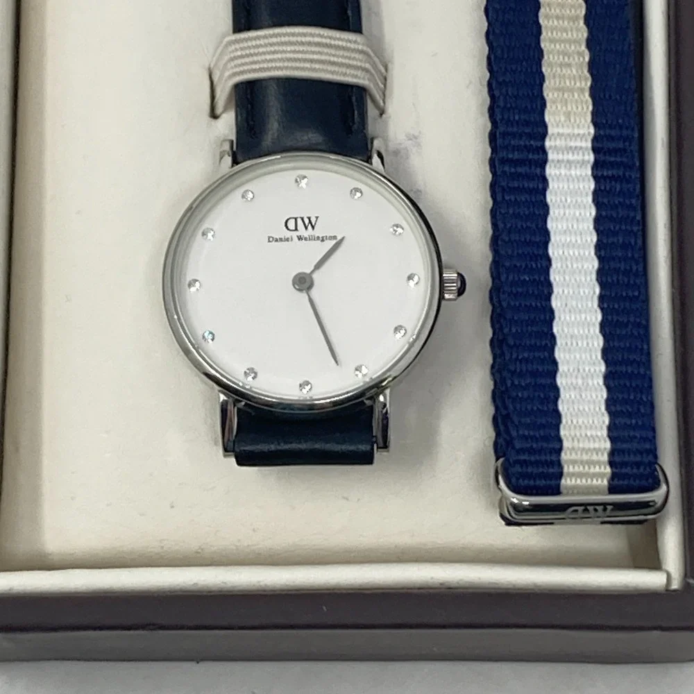 Daniel Wellington Classy Sheffield Watch Women 26mm w/Box Extra Band New Battery